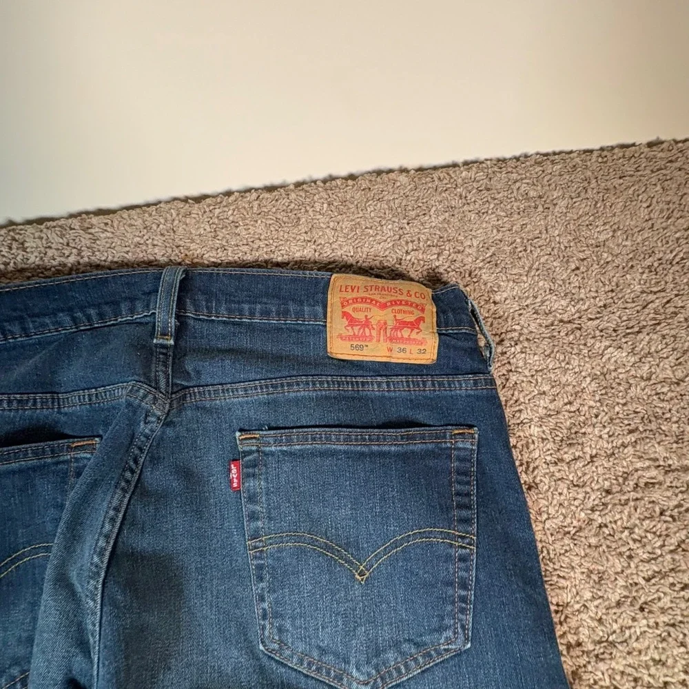 Levi's Jeans 559 Relaxed Straight Leg‎ Dark Wash Denim Pants 40x32
